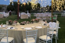 Mesa preparada para una boda en Finca Yeguada Lagloria